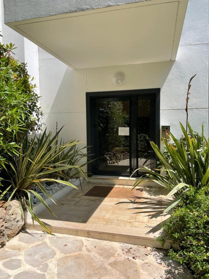 Superbe Studio Lumineux Sur Cannes Avec Terrasse ! A Quelques Minutes De La Celebre Rue D'Antibes ! מראה חיצוני תמונה